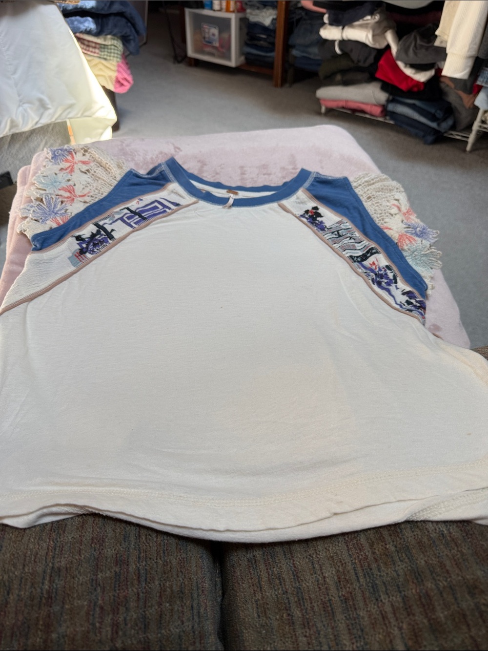 Free People Sz Ex Small White Tee with Blue Raglan Sleeves and Floral Trim